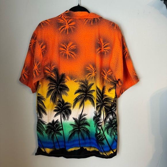 NWOT Pacific &Co. Men’s oversized Hawaiian button up shirt vibrant colorful SZ S - Picture 3 of 5